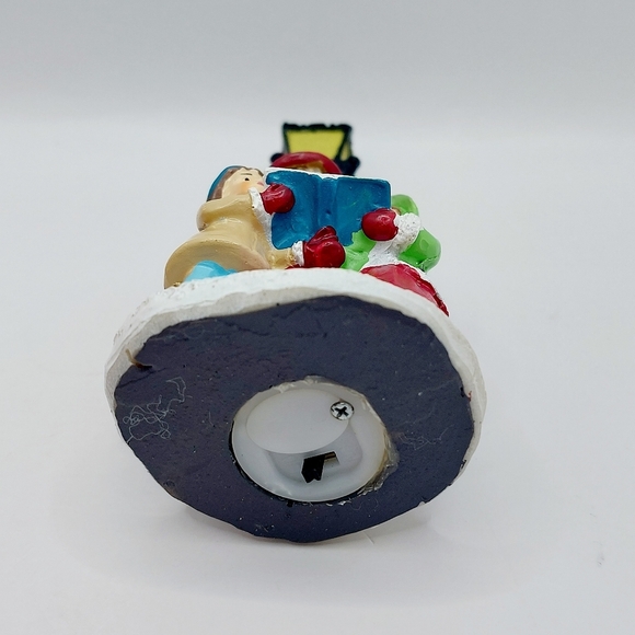 Vintage Christmas Villiage Light up Lamp Post Figureine - Picture 5 of 6